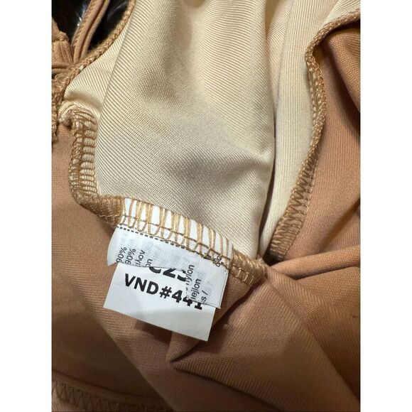 Bloch girls V Neck Adjustable Strap One Piece Swimsuit Tan Size 12 - Picture 7 of 8